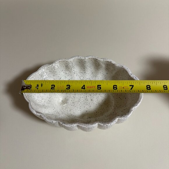 Vtg Oval  Planter 907 USA color White - Picture 7 of 7